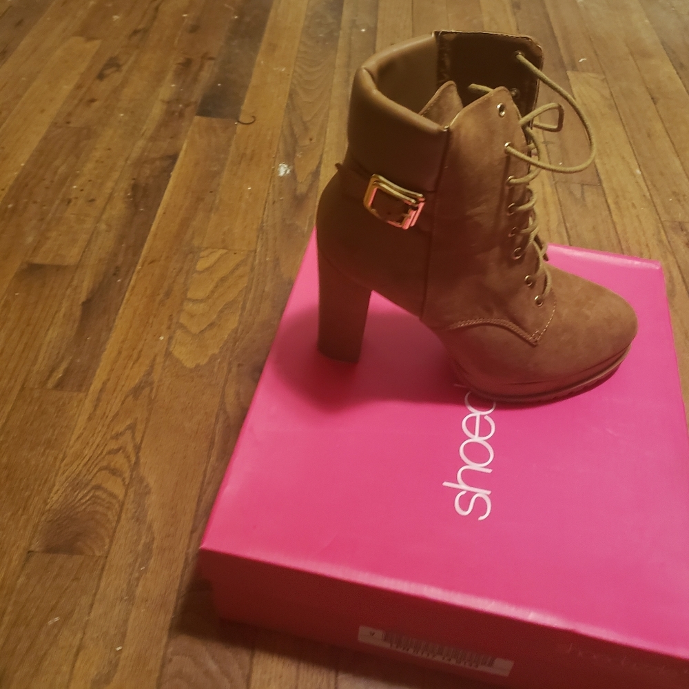 Tan bootie heel